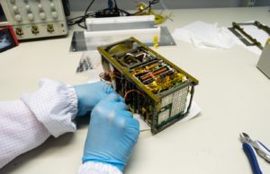Montaż satelity PW-SAT2